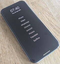 Vous n'avez pas besoin de dépenser le prix d'un téléphone phare pour obtenir une expérience similaire (Image Source : Notebookcheck)