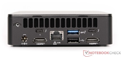 Arrière : Port d'alimentation, 2x USB 4 (Type C), 1x USB 3.2, 1x USB 2.0, 2.5G LAN, 2x HDMI 2.1