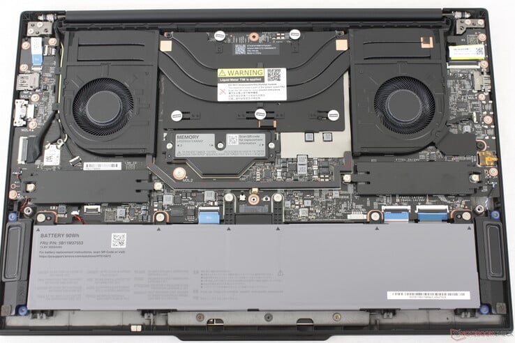 Le ThinkPad P1 Gen 8 est l'un des rares ordinateurs portables à prendre en charge la mémoire LPCAMM2