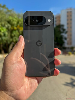 Google Pixel 10 en obsidienne