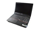 Courte critique de la station de travail Fujitsu Celsius H780 (i7-8850H, P2000, FHD)