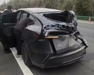 Une Tesla Model Y 2025 prouve sa solidité lors d'un accident en Chine (Image source : Aron Li n X)