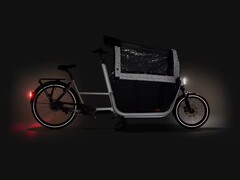 Le vélo cargo Btwin F900E de Decathlon est désormais disponible en blanc polaire (photo). (Source : Decathlon)