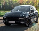 Le Porsche Cayenne que l'on voit sur cette photo pourrait bientôt être dépassé par un nouveau SUV électrique fabriqué par le constructeur allemand de voitures de sport (Image : Ivan Kazlouskij)