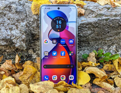 Le Edge 30 Fusion n'a pas été remplacé depuis plus de 18 mois. (Source de l'image : Notebookcheck)