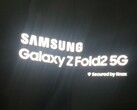 Le Galaxy Z Fold 2 5G a été capturé en direct dans la nature avant sa révélation du 5 août. (Image : @hwangmh01/Twitter)