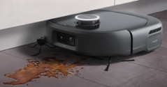 L'Eufy HydroJet E35 est l'un des deux nouveaux robots aspirateurs d'Anker