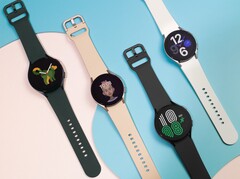 Les modèles Galaxy Watch5 et Galaxy Watch5 Pro pourraient tous deux être dotés d'un moniteur de température cutanée, Galaxy Watch4 en photo. (Image source : Samsung)
