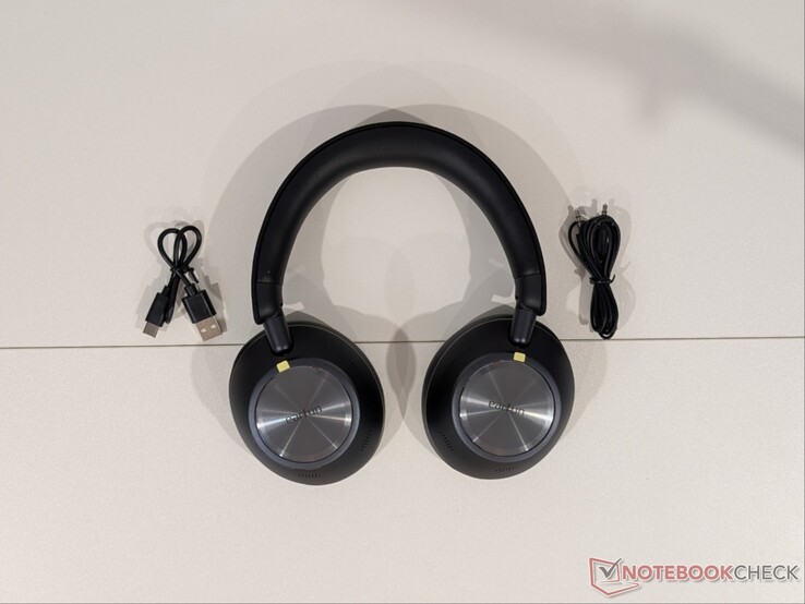 Casque Wave Pro X, câble de recharge USB-A vers USB-C, câble audio de 3,5 mm.