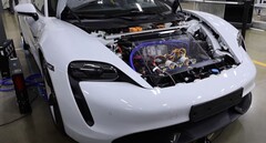 Recharger sans fil une Taycan à 50 % en 10 minutes ? Les gens intelligents de l'ORNL ont tout compris. (Source de l'image : ORNL via YouTube)