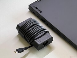 Bloc d'alimentation compact de 65W
