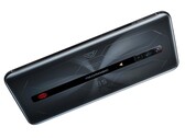 Test du Nubia RedMagic 6S Pro : smartphone de jeu avec ventilateur intégré et écran 165 Hz