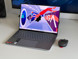 En revue : Lenovo Yoga Slim 7 14 G8. Le modèle d'essai a été fourni par Campuspoint.