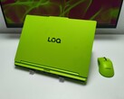 Le Lenovo LOQ 15 en « Surge Green » ne passe pas inaperçu