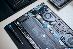 Le SSD M.22280 peut être remplacé.