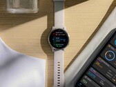 Garmin mise sur l'amélioration de l'efficacité de ses écrans OLED pour smartwatch tout en réduisant les coûts de fabrication. (Image source : Garmin) 