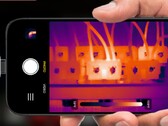 Seek Thermal lance les caméras thermiques Nano 200 et Nano 300 pour repérer les problèmes de refroidissement dans les PC surcadencés. (Source de l'image : Seek Thermal)