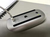 Apple s'est apparemment détourné des designs indéniablement peu pratiques depuis que Jony Ive a quitté la société (Image : Matt Komarnicki / StackExchange)
