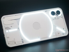 L'expédition du Nothing Phone (1) n'a pas commencé dans tous les cas. (Image source : NotebookCheck)