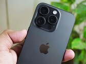 Les iPhone 15 Pro et Pro Max ( Apple ) sont nettement plus populaires que les modèles de base moins chers. (Image : nitin v)