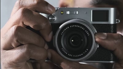 Les rumeurs indiquent que le Fujifilm X100VI aura le même objectif que le X100V, mais cela ne signifie pas nécessairement que l'IBIS basé sur le capteur est exclu. (Source de l'image : Fujifilm)