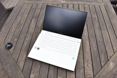 Acer ConceptD 3 Ezel : Mode ordinateur portable