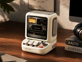 Divoom associe une enceinte de bureau à un écran de 3,95 pouces.