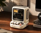 Divoom associe une enceinte de bureau à un écran de 3,95 pouces.