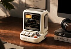 Divoom associe une enceinte de bureau à un écran de 3,95 pouces.