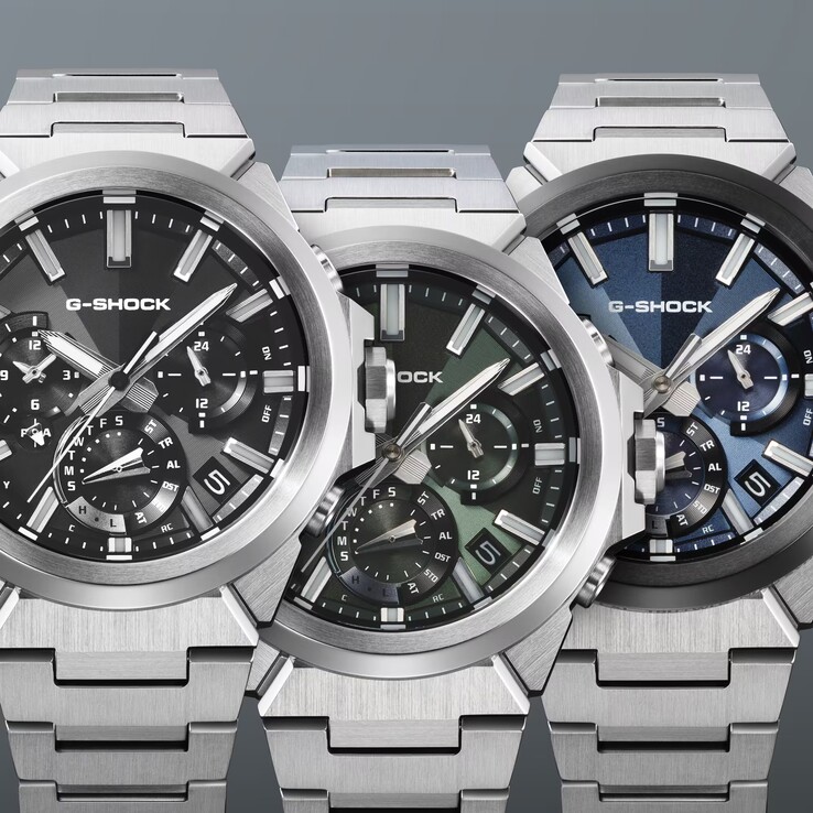 La Casio G-Shock GST-W1000D-1AJF, la GST-W1000D-3AJF et la GST-W1000D-2AJF (de gauche à droite)