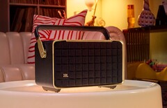 Les enceintes JBL Authentics ont un style rétro mais cachent une fonction inédite dans l&#039;industrie (Image Source : JBL)