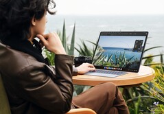 Apple et Amazon pourrait être en train de développer un concurrent au MateBook Fold que vous voyez ici (Image source : Huawei)
