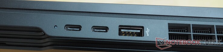 A droite : 2x USB-C 3.2 Gen 2 (incl. DisplayPort), USB-A 3.2 Gen 2