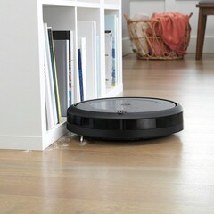 Une mise à jour des appareils Roomba, dont le i3, apporte de nouvelles fonctionnalités à l&#039;appareil, comme les préférences de nettoyage spécifiques à une pièce. (Image source : iRobot)
