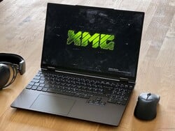 Le XMG Evo 15 est un très bon ordinateur portable polyvalent