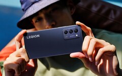 Le Legion Y70 est un smartphone de jeu doté d&#039;une triple caméra de 50 MP. (Image source : Lenovo)