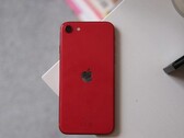 L'iPhone SE 2 a été lancé en 2020. (Source : Trusted Reviews)