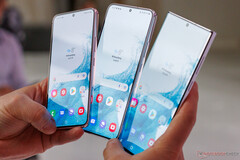 Les modèles Galaxy S22 et Galaxy S22+ n'ont jamais eu d'écran 10-120 Hz. (Image source : NotebookCheck)