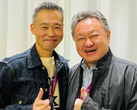 Une image de Shuhei Yoshida avec Keiji Inafune.