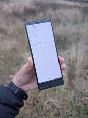 Prototype de smartphone Sony Xperia 5G. (Source de l'image : OLX)