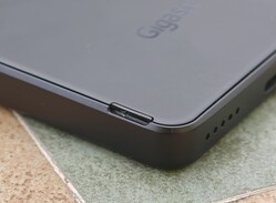 Test du Gigaset GS6 Pro : dotée d'un capot arrière amovible et d'une batterie amovible