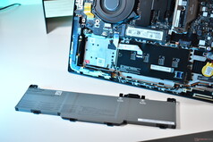 Lenovo ThinkPad T14 Gen 7 : Batterie retirée