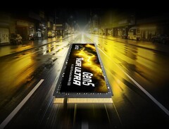 L'image montre le Thor Ultra de Lexar, qui se trouve être un SSD M.2 2280 PCIe Gen 5 comportant un autocollant jaunâtre sur le dessus