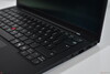 Lenovo ThinkPad X1 Carbon Gen 13 Aura Edition : côté droit