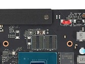 Deux modules VRAM ne sont pas peuplés en raison des limitations du bus 192 bits. (Source de l'image : VideoCardz)