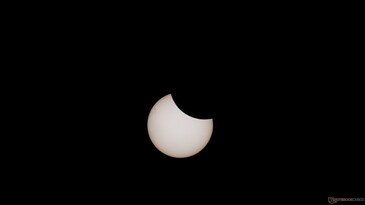 Eclipse solaire partielle en mode photo avec filtre VIS (Source de l'image : Marc Zander / Notebookcheck)
