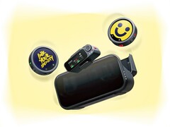 L'Insta360 Mic Pro dispose d'un écran E-Ink qui peut afficher des logos, des emojis et d'autres images.