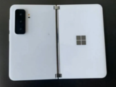 Une image en direct de la Surface Duo 2 (Image : Tech Rat)