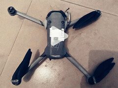 Photo d'un prototype présumé du DJI Air 4 datant du début de l'année 2025.