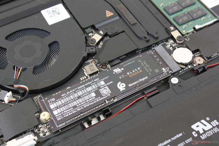 Prise en charge d'un seul SSD M.2 2280 PCI 4 x4